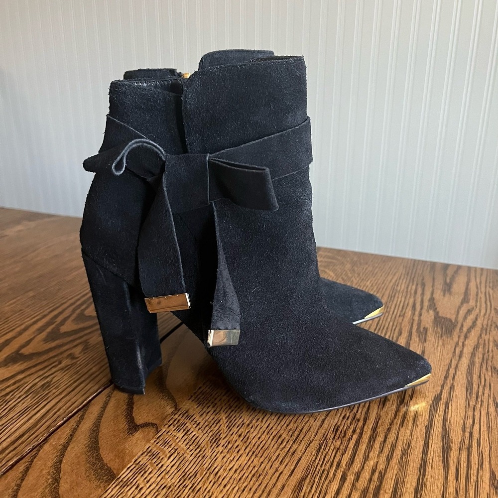 Ted Baker Heeled Booties Sailly Tie Up Black Suede Ankle Boots 37 (US 7)